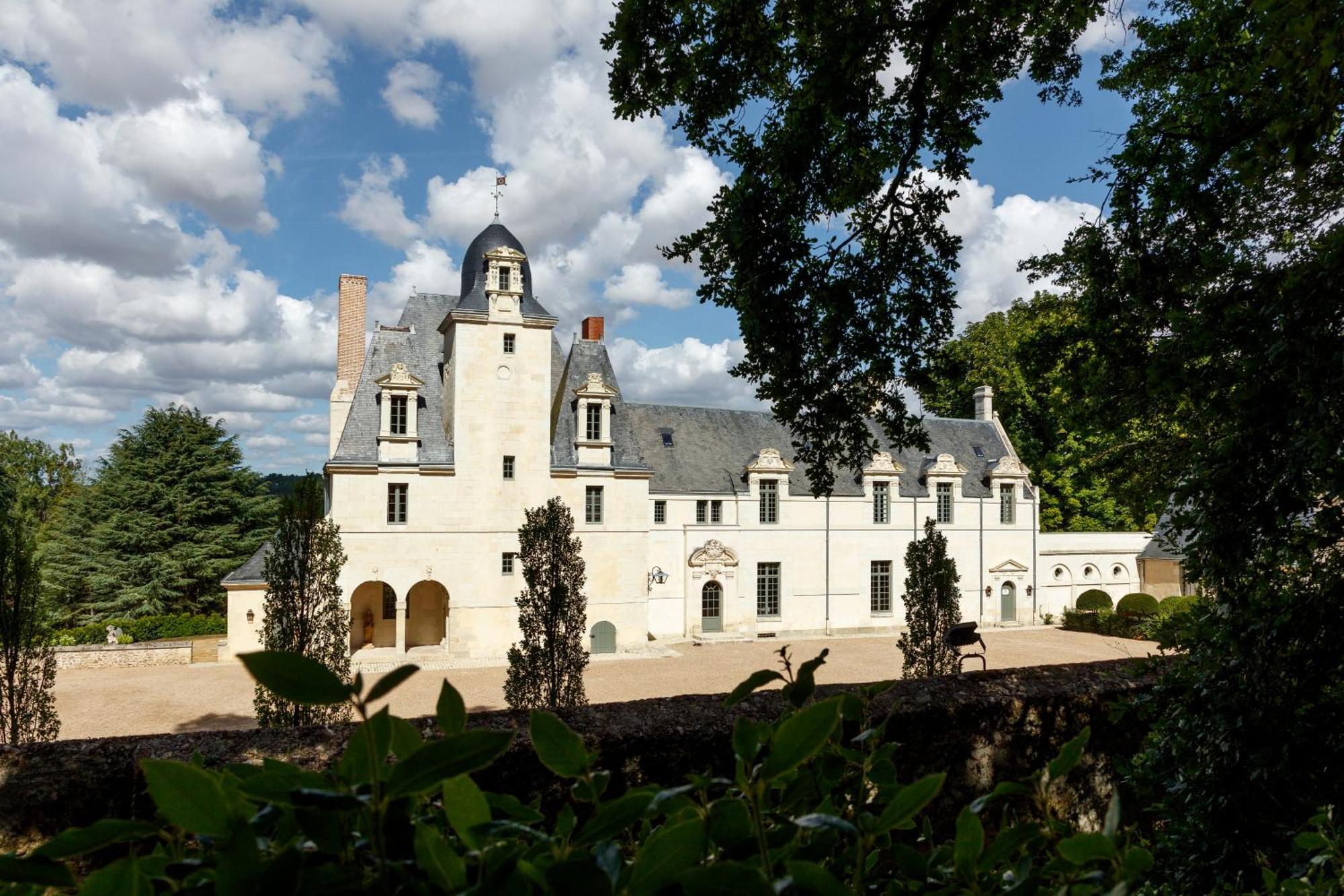 Relais & Chateau Louise De La Valliere Reugny Bagian luar foto